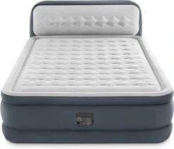 Intex 64448 - Queen Deluxe Ultra-Plush Zelfopblazend 2-persoons Luchtbed Met Hoofdboord (203x152x46cm) 20 Intex 64448 - Queen Deluxe Ultra-Plush Zelfopblazend 2-persoons Luchtbed Met Hoofdboord (203x152x46cm) -Bo Camp Goedkope Winkel 1200x1031 5