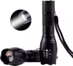 Merkloos Professionele 1000 Lumen LED Zaklamp Met Zoomfunctie