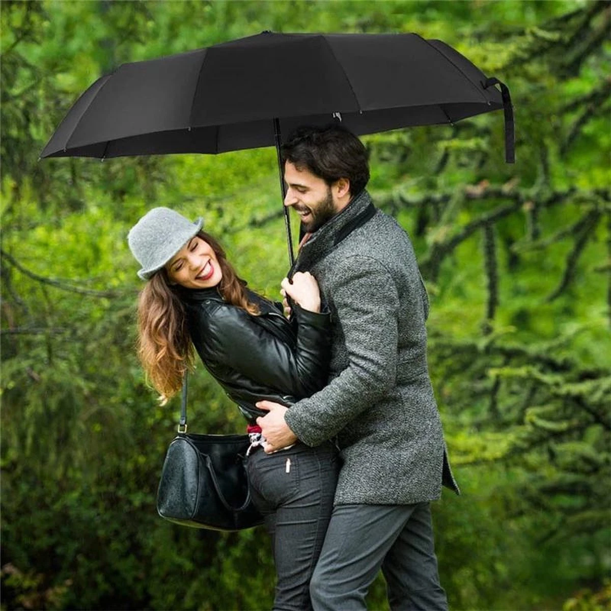 Paraplu - Stormparaplu - Automatisch Uitklapbaar - Opvouwbaar - Zwart - 110 Cm XL - Open En Dicht Knop - Stormbestendig Tot 140 K/m 5 Paraplu - Stormparaplu - Automatisch Uitklapbaar - Opvouwbaar - Zwart - 110 Cm XL - Open En Dicht Knop - Stormbestendig Tot 140 K/m - Afbeelding 5