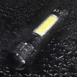 USB Oplaadbare Zaklamp - Zeer Fel - Waterdicht - Multi Functioneel - LED - Klein -Bo Camp Goedkope Winkel 1200x1200 1567