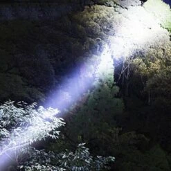 Merkloos LED-zaklamp 14000, Lumen 4200 XHP 70.2 PROFESSIONAL-XLED - Oplaadbaar USB Zoeklicht - Handzaam Formaat -Bo Camp Goedkope Winkel 1200x1200 1611