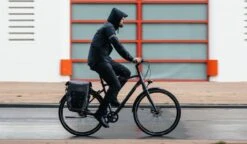 AGU Original Regenpak Essential - Geel/Zwart - L - Dames & Heren - Waterdicht & Ademend -Bo Camp Goedkope Winkel 1200x700 2