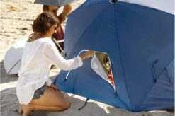 Sport-Brella - Premiere Strandtent - Windscherm - Tochtscherm - Tochtscherm - Stormparaplu - Zonnescherml - Blauw -Bo Camp Goedkope Winkel 1200x795 8