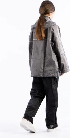 Ralka Regenpak - Junior - Grijs/Zwart - 176 12 Ralka Regenpak - Junior - Grijs/Zwart - 176 -Bo Camp Goedkope Winkel 614x1200 2