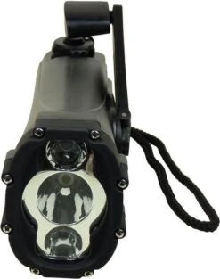 POWERplus Shark Dynamo / USB Oplaadbare LED Waterproof Zaklamp | Waterdicht Tot 10 Meter Diepte | Ideaal Voor Camping / Boot / Hiking Etc. 19 POWERplus Shark Dynamo / USB Oplaadbare LED Waterproof Zaklamp | Waterdicht Tot 10 Meter Diepte | Ideaal Voor Camping / Boot / Hiking Etc. -Bo Camp Goedkope Winkel 947x1200 2